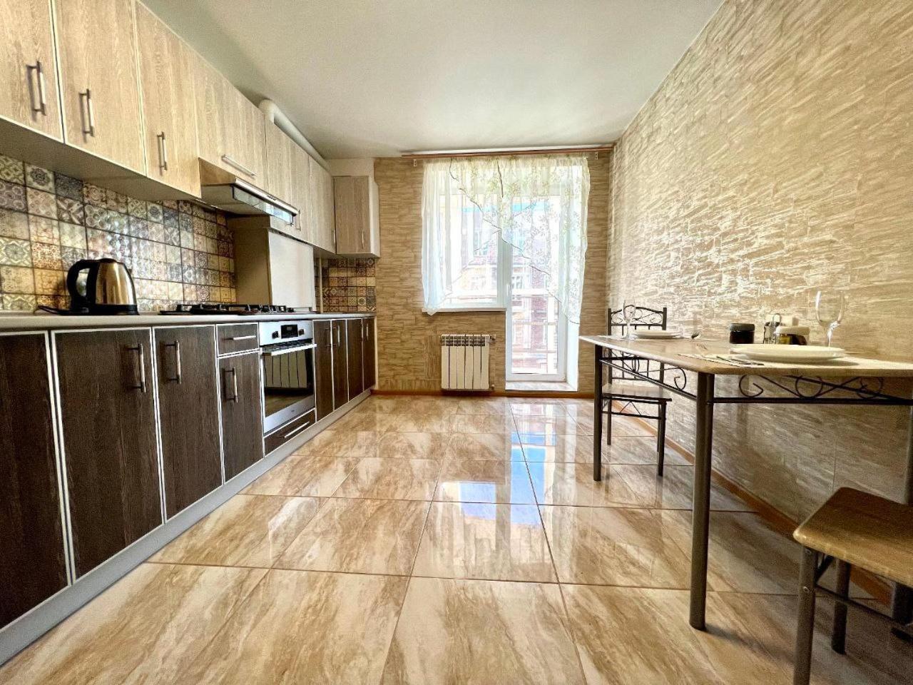 Apartpoltava Exteriör bild